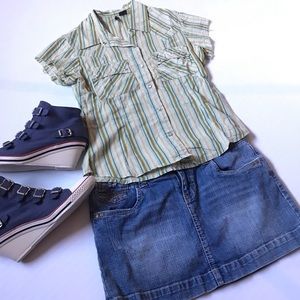 3/$25 Passport striped short sleeve shirt